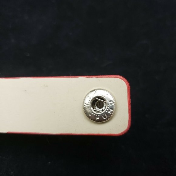 Yik Fung Red Leather Bracelet with "MOL" Crowns - Picture 7 of 7